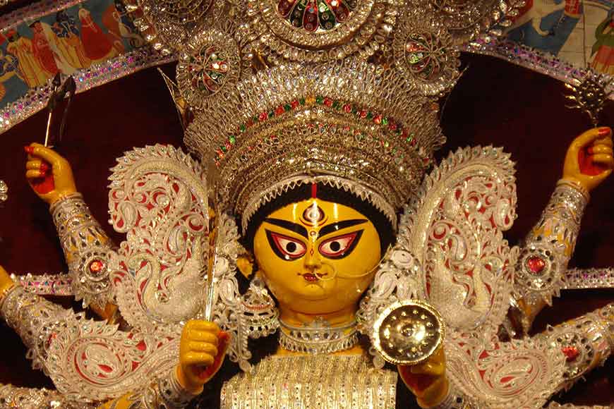 Durga’s ornaments came from Germany by post! Daaker Saaj redefined!