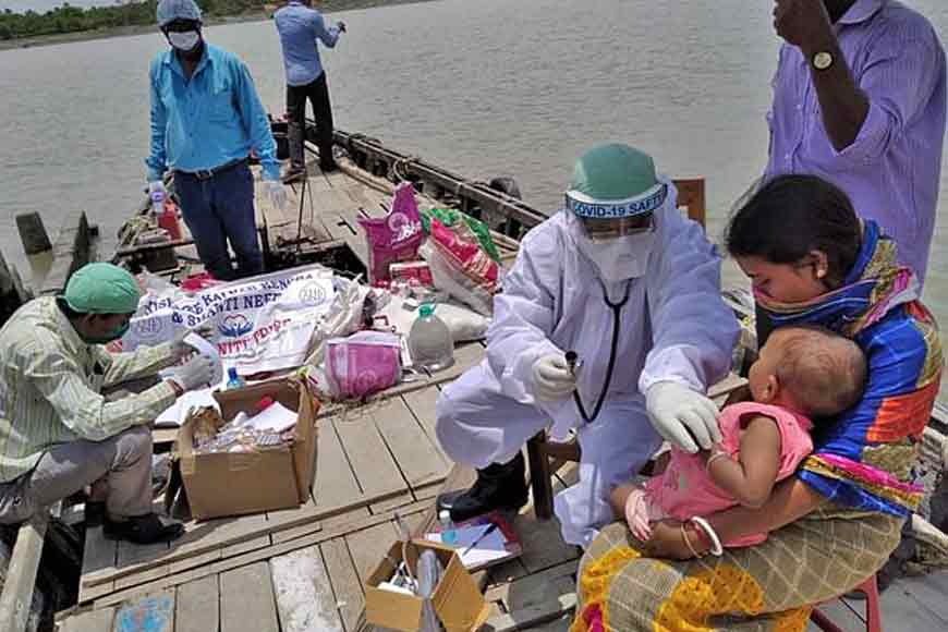 Dr Ajoy Mistry turns a boat into his chamber to treat Amphan victims in remote areas!