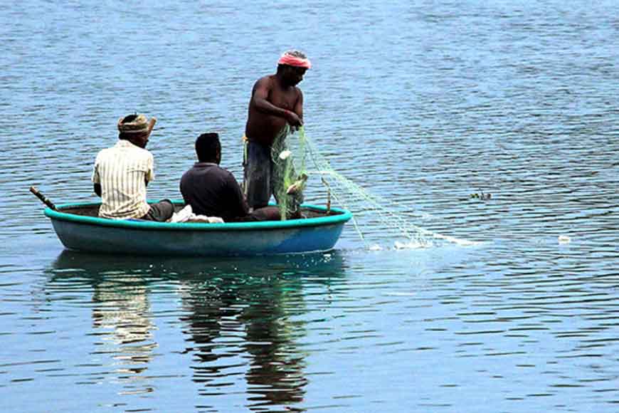 Bengal introduces ‘Moyna Model’ of pisciculture