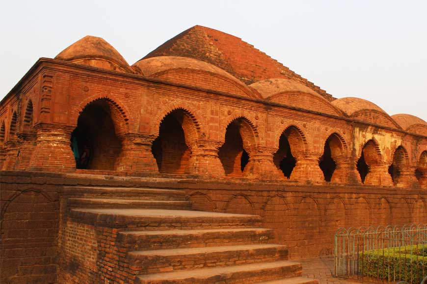 Dhrupad maestro Bahadur Khan popularized the Bishnupur Gharana - GetBengal story