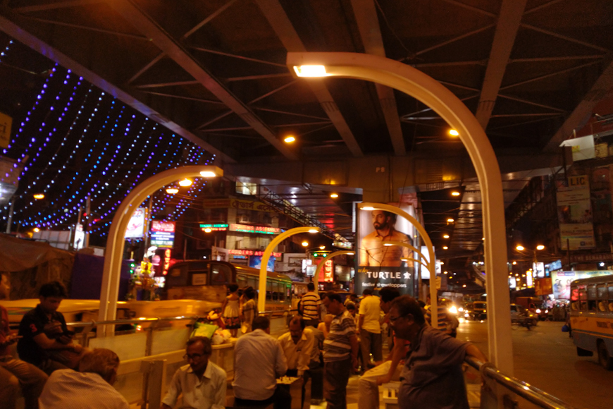 Kolkata even has a chess club below Gariahat flyover!