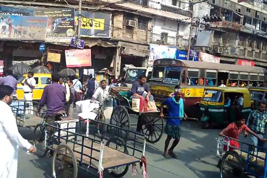 From kebabs to fruits, walking through the bazaars of old Kolkata