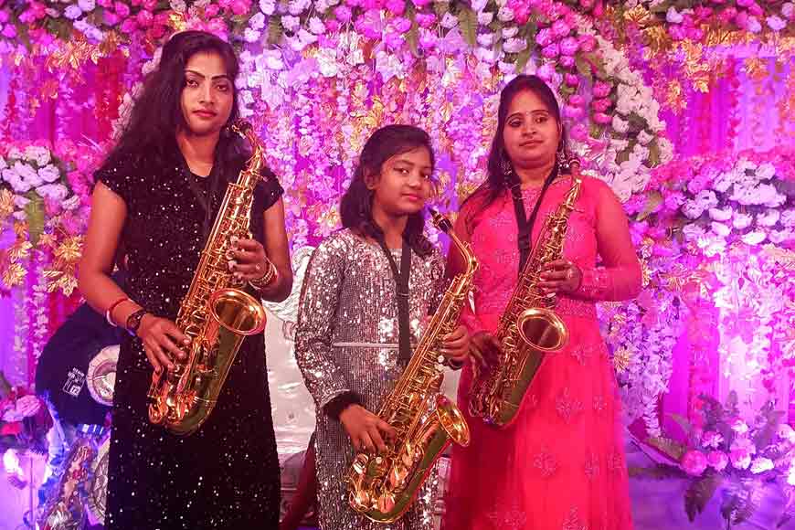 Bengal’s rural housewives turn saxophone players
