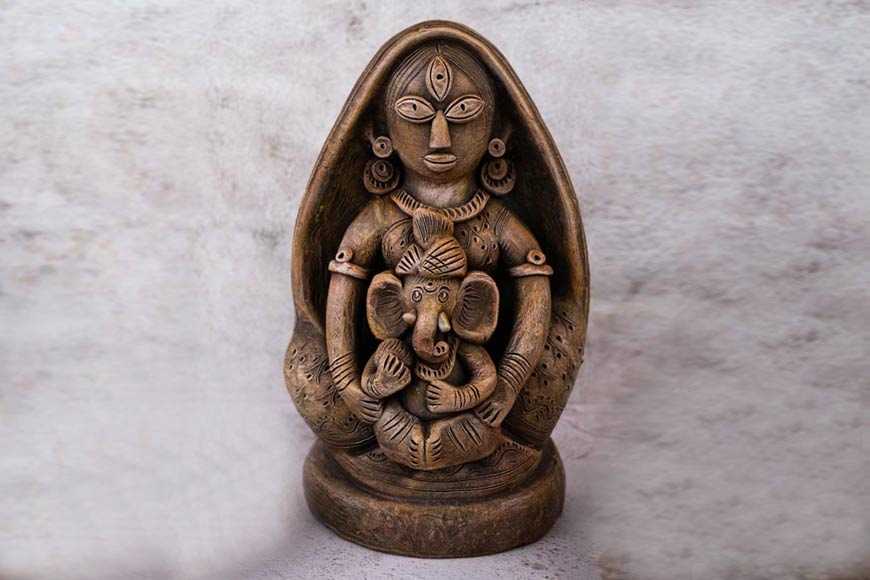 Ganesh Janani dolls – a mix of divine splendour and artistic aplomb