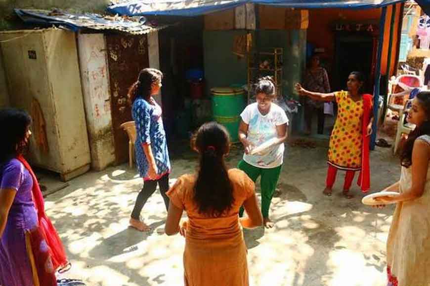 Inmates of mental home turn models