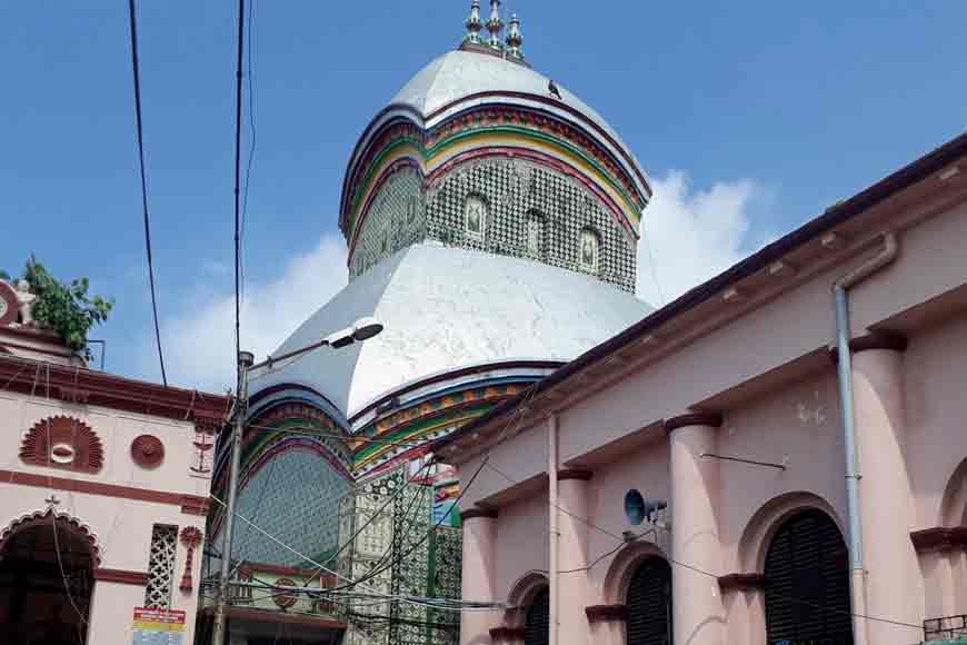 Did you know Kalighat Temple has a special architecture found only in Bengal?  