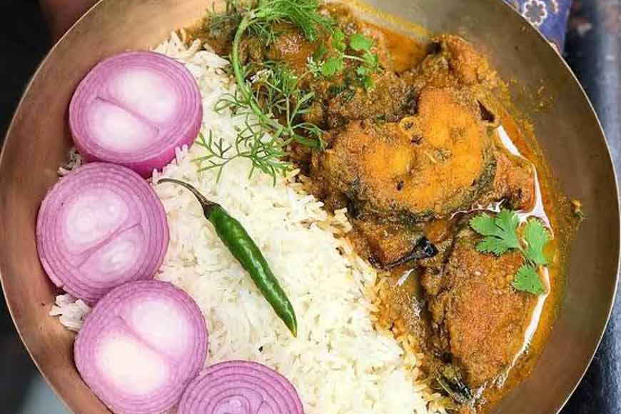 A fishy love affair - Mache Bhate Bangali