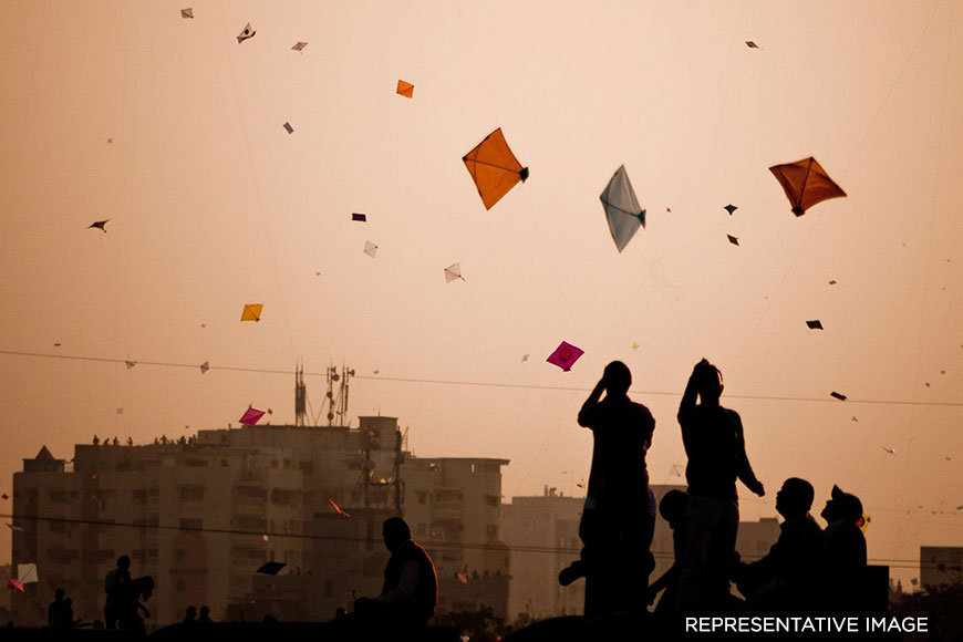 How did Wajid Ali Shah bring his favourite sport Kite Flying to Kolkata?