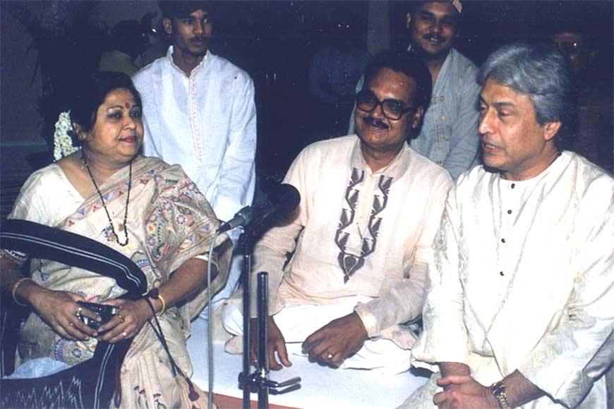 Deep impact of Rabindrasangeet on a non-Bengali singer