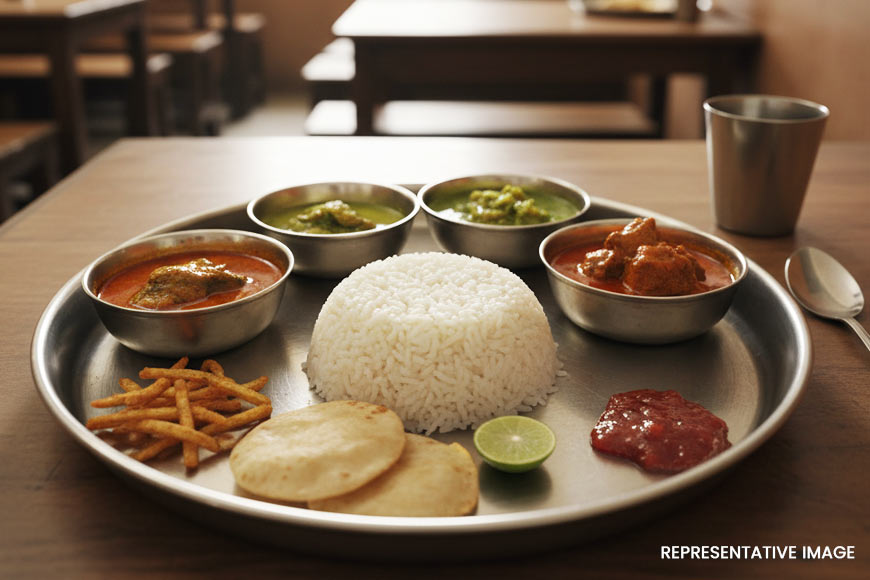  plate of rice, a slice of life — inside Kolkata’s beloved pice hotels - GetBengal Story