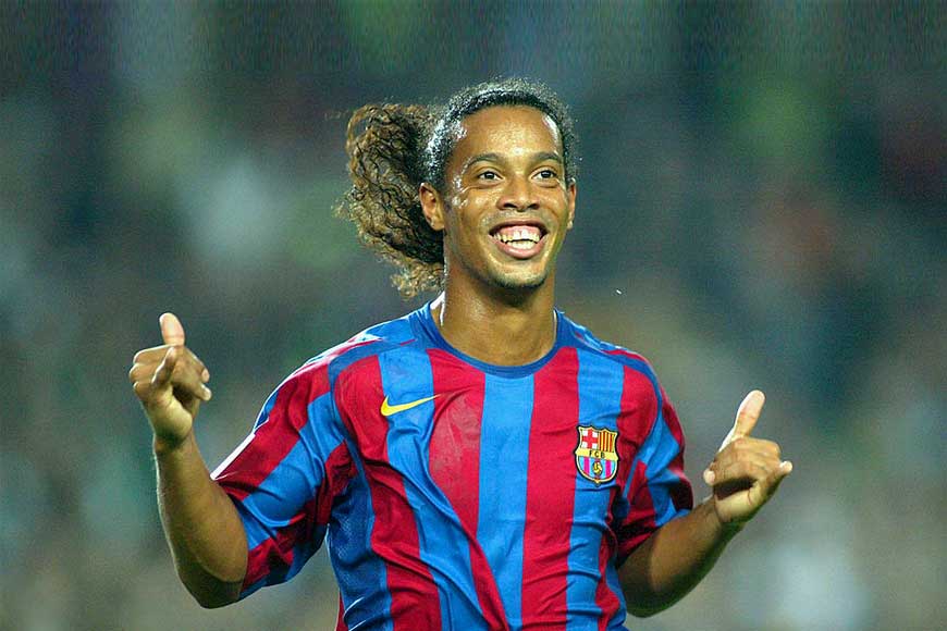 Ronaldinho (Bra) midfielder  Midfielder, Football, Superstar