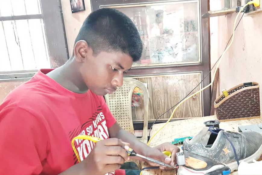 Chandannagar school boy invents ‘Spy’ shoes