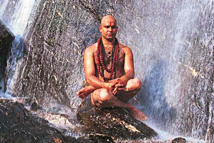 Naga Sanyasi chief was no less sexy than a Hollwyood hero
