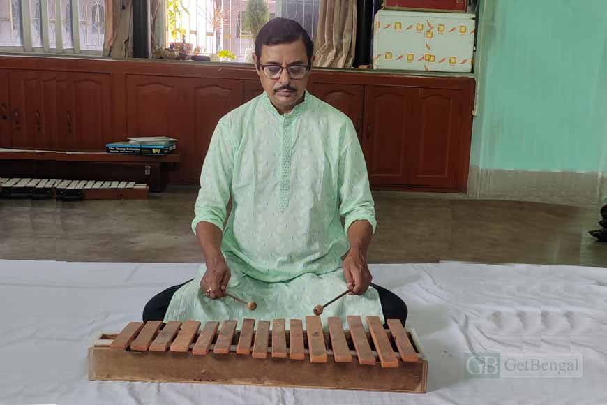 From Baans to Bottle Taranga, Somnath Bandopadhyay creates musical instruments