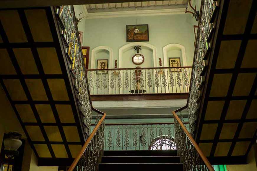 The Staircase Bridge—175-year-old Thanthania Laha Palace—GetBengal story