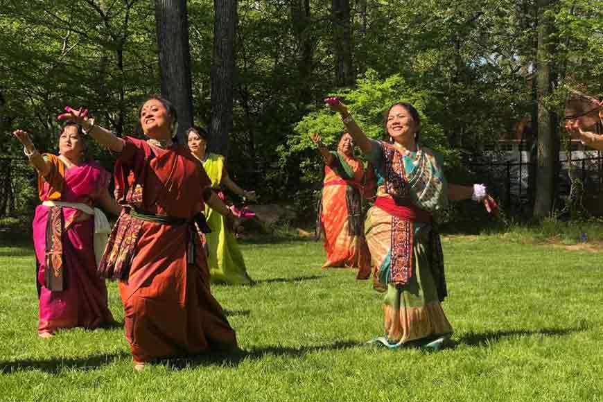 Can’t dance? Says who? On World Dance Day, make dance part of your life