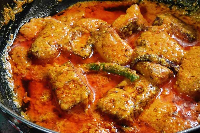 Chhenar Kalia – the savoury Bengali cuisine that became a part of Mahabhog in Girish Bhaban