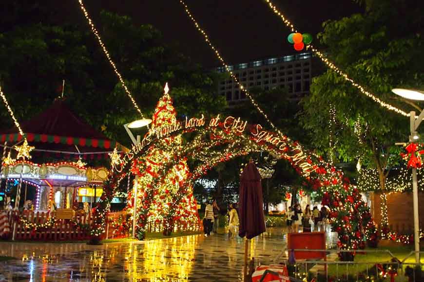 How a child in Singapore misses Kolkata Christmas!