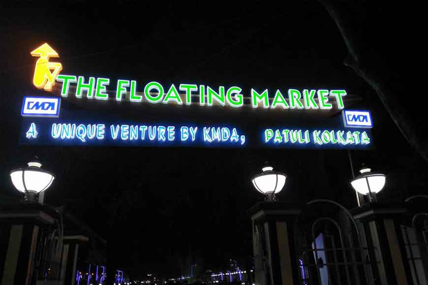 Challenges to Kolkata’s first ever floating market opened