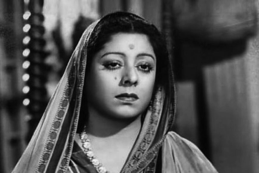 The first female star of Bengali cinema and the melody queen Kanan Devi was born on this day!