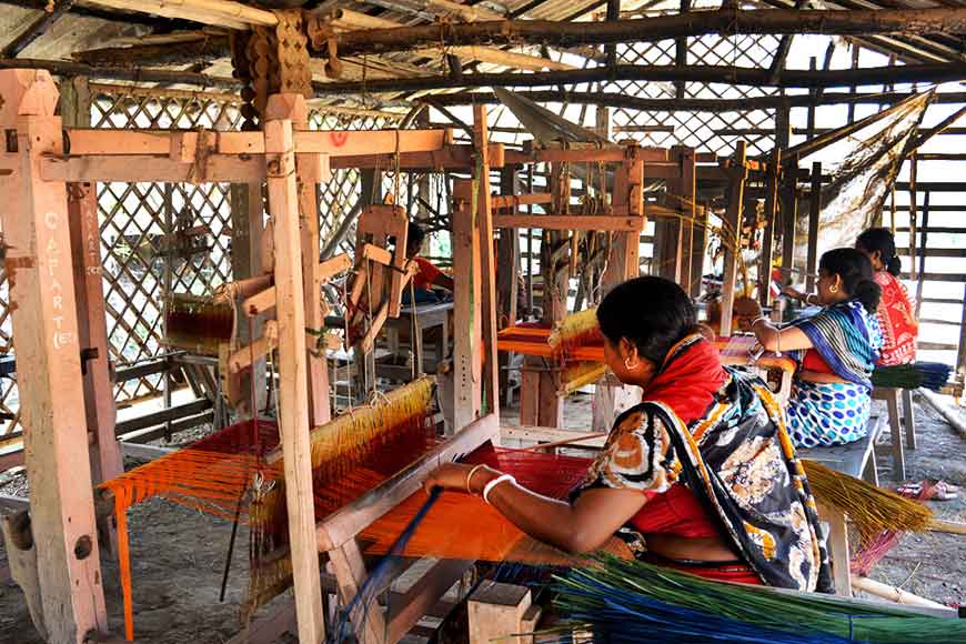 National Handicraft Award for women mat makers of Medinipur