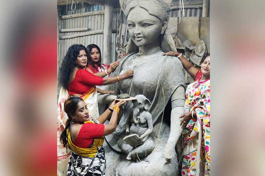 Sonagachhi Durga Puja: Breaking fetters of customs to soak in the Puja spirit - GetBengal story